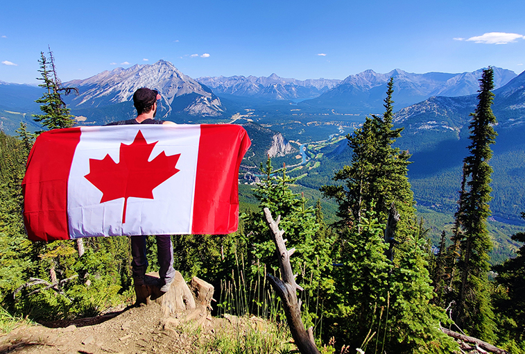 Sulphur Mountain, Banff, Alberta | Photo: Maxime Doré, Unsplash