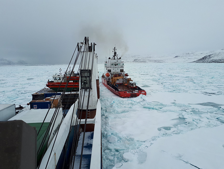 Arctic Sealift (NEAS), Iqaluit, Nunavut