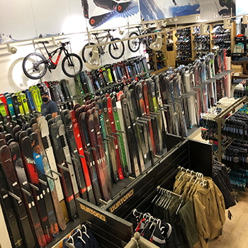 Skis and other sports equipment at Oberson in Laval and Brossard, Québec