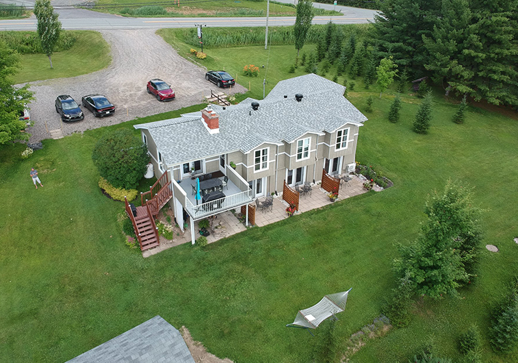 Auberge Aux Deux P�res, Magog, QC