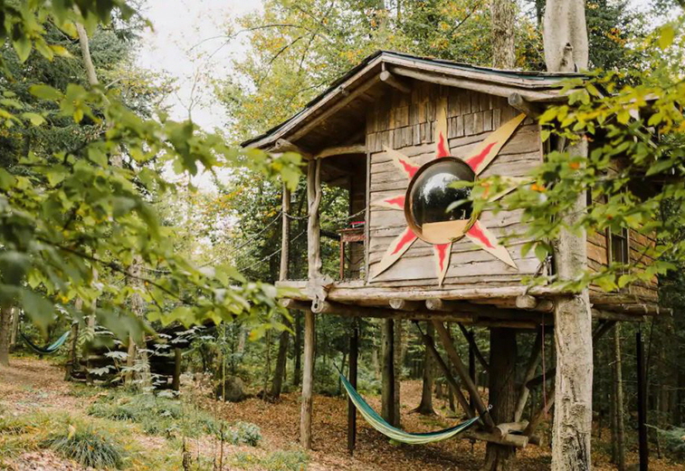 Chimo Refuges Tree House Resort – The Sol in Saint-Sauveur, Québec